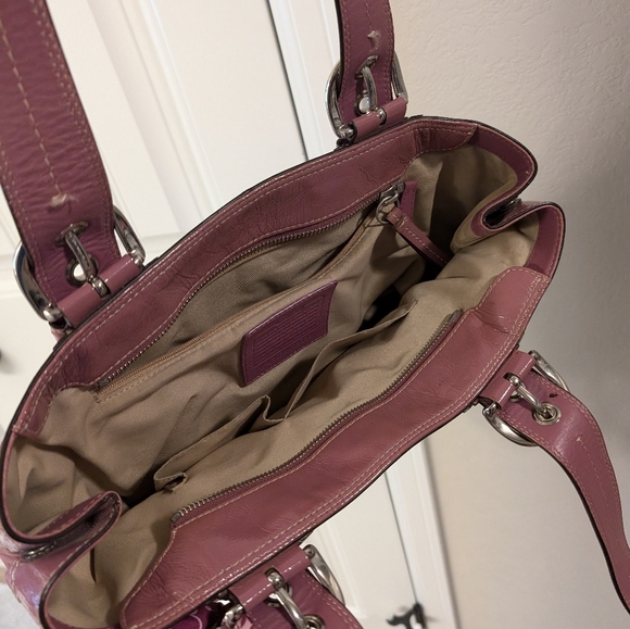 Coach purse - leather - Picture 2 of 3